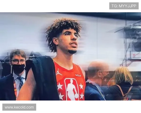 拉梅洛鲍尔表现失常21投仅5中难救球队三分球命中率低迷失误频繁